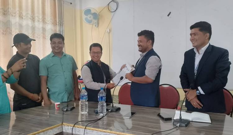 कर बृद्धिको विरुद्धमा नेकपा एमाले द्वारा प्युठान नगरपालिकामा ज्ञापन–पत्र,माँग सम्बोधन नभए चरणवद्ध आन्दोलन