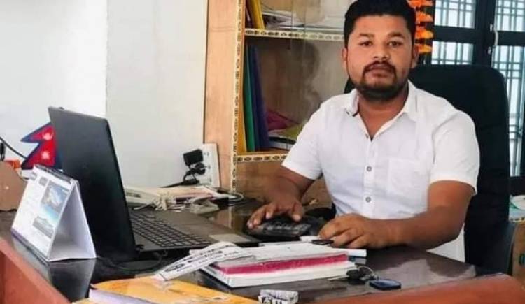 जन्मदिनमा वडा अध्यक्ष "सुमन"को सामाजिक काम: बिध्यालयमा अक्षकोष स्थापना 