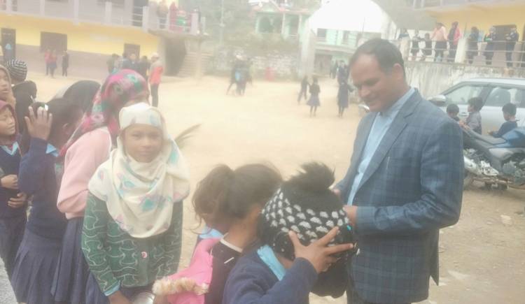 बाल बिध्यामा प्युठान नगरपालिकाको अनुगमन,बार अनुसार दिवा खाजा खुवाउन सुझाव 