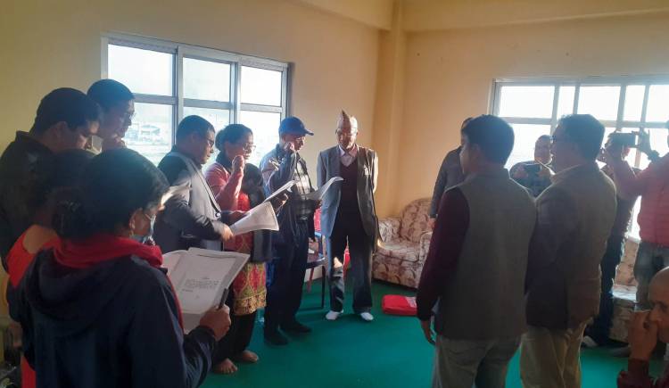 पेशागत महासंघ नेपाल प्युठानको अधिबेशन सम्पन्न 