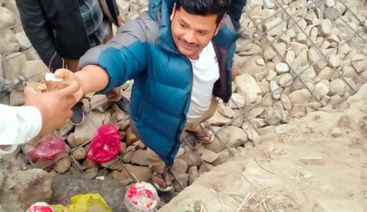 जुम्री खोलामा बन्ने भयो नयाँ पुल,स्थानीयवासीमा छायो खुशी