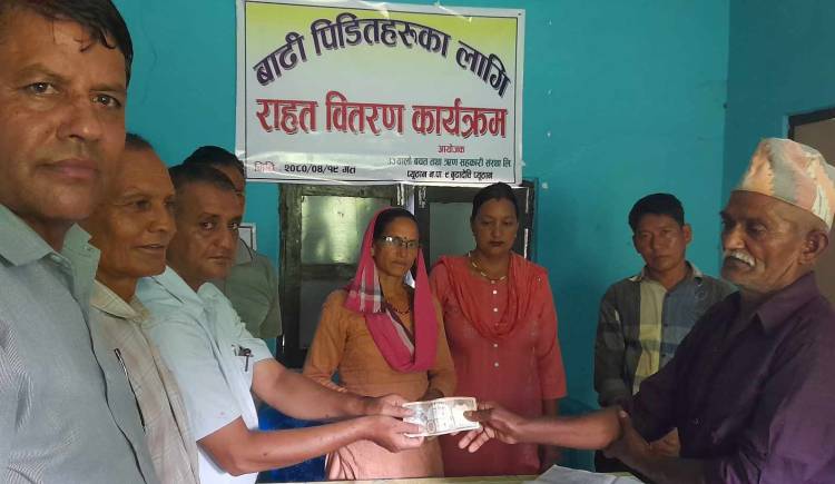 उज्यालो सहकारी बन्यो मरन्ठानाका बाढिपिडितको सहारा