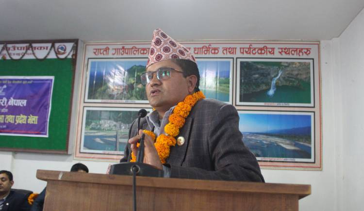 नेकपा एमालेले सडक र सदनबाट जनताको कुरा राखेको छ : सूर्य थापा