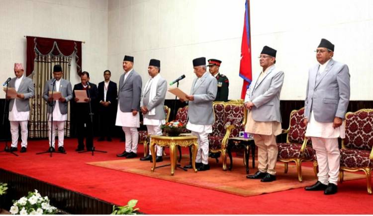 प्रधानमन्त्री प्रचण्डले गरे मन्त्रिमण्डल पुनर्गठन,तीन मन्त्रीले लिए सपथ  