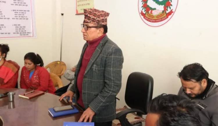 झिमरुक गाउँपालिका अध्यक्ष एमसी भन्छन् : किशोरीलाई पाठेघरको क्यान्सर विरुद्धको खोप लगाउन अनिवार्य गरौं