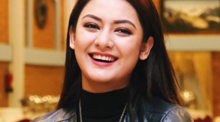 नायिका वर्षा राउतले माफी माग्दै लेखिन ‘म नेपाली हुँ, मलाई गर्व छ’