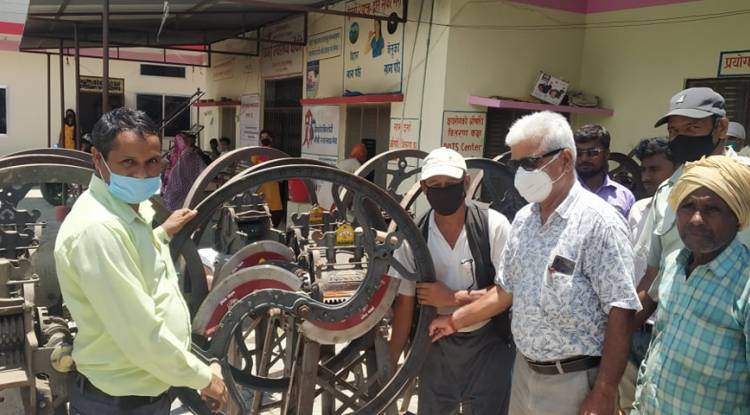 ४७ कृषकलाई कृषि सामाग्री प्रदान