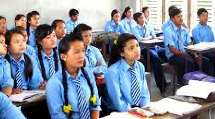 समुदाय स्तरमै कोरोना सङक्रमण बढ्न थालेपछि प्युठानमा पुनः विद्यालय बन्द हुन थाले