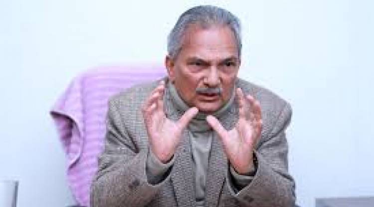 पूर्वप्रधानमन्त्री बाहेकको नेतृत्वमा नयाँ सरकार बनाऔं : डा. भट्टराई
