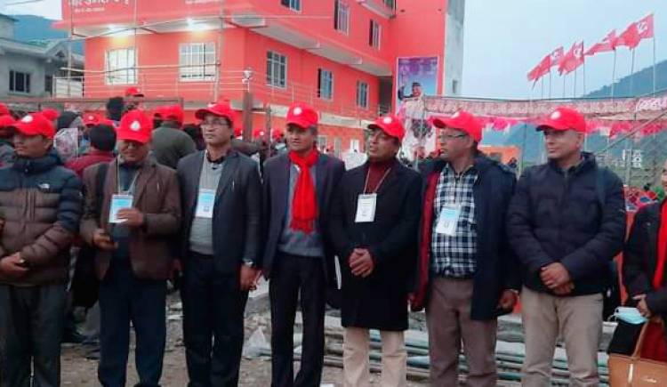 एमाले प्यूठानमा सदस्य सर्वसम्मत पदाधिकारीको मत परिणाम आउँदै 