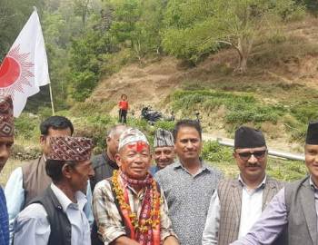 प्युठानमा गठ भत्किदै,बन्दन चुडिदै एमाले क्रेज बढ्दै 