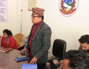 झिमरुक गाउँपालिका अध्यक्ष एमसी भन्छन् : किशोरीलाई पाठेघरको क्यान्सर विरुद्धको खोप लगाउन अनिवार्य गरौं