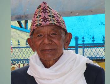 पिता गुमाएका वडा अध्यक्ष नरेन्द्र पुन शोकमग्न