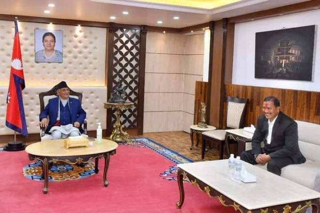 सरकार र विप्लवनेतृत्वको नेकपाबीच सहमतिपत्रमा हस्ताक्षर